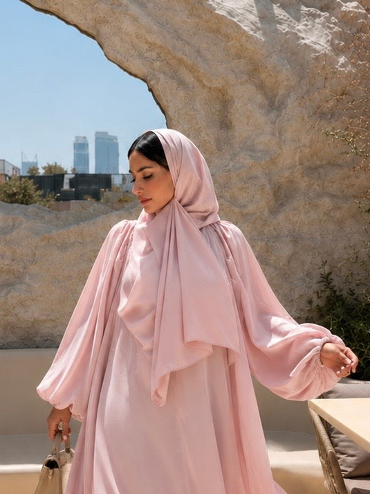 ROBE MODEST LYANA – Rose Nacré
