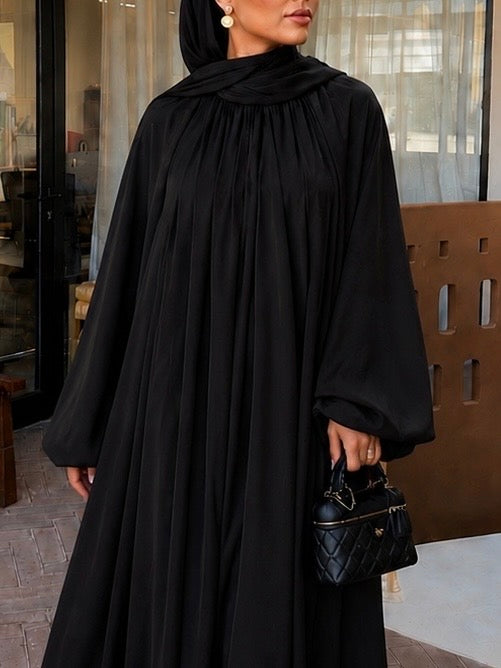 ROBE MODEST LYANA – Noir Intemporel