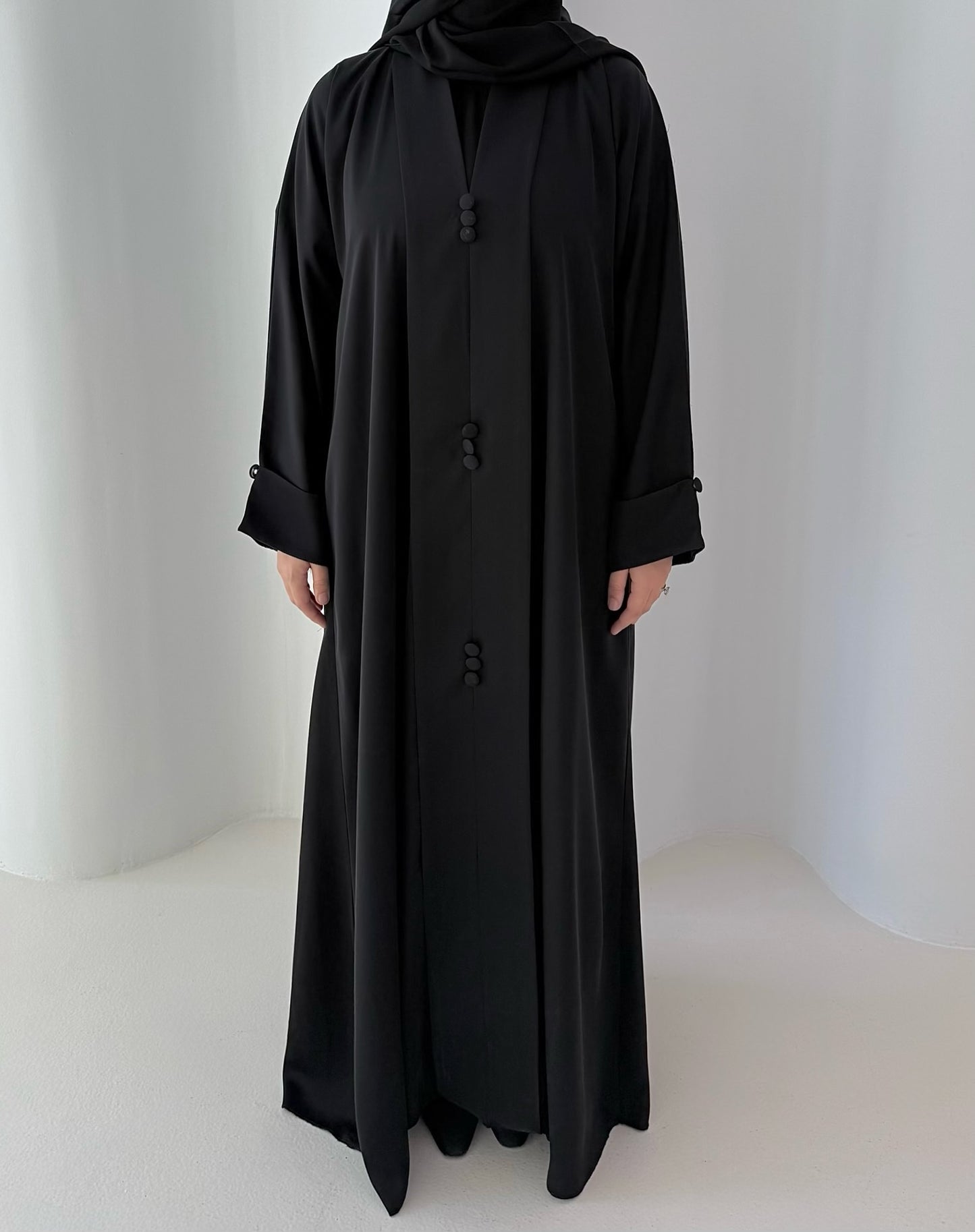 LENNA TIMELESS BLACK ABAYA