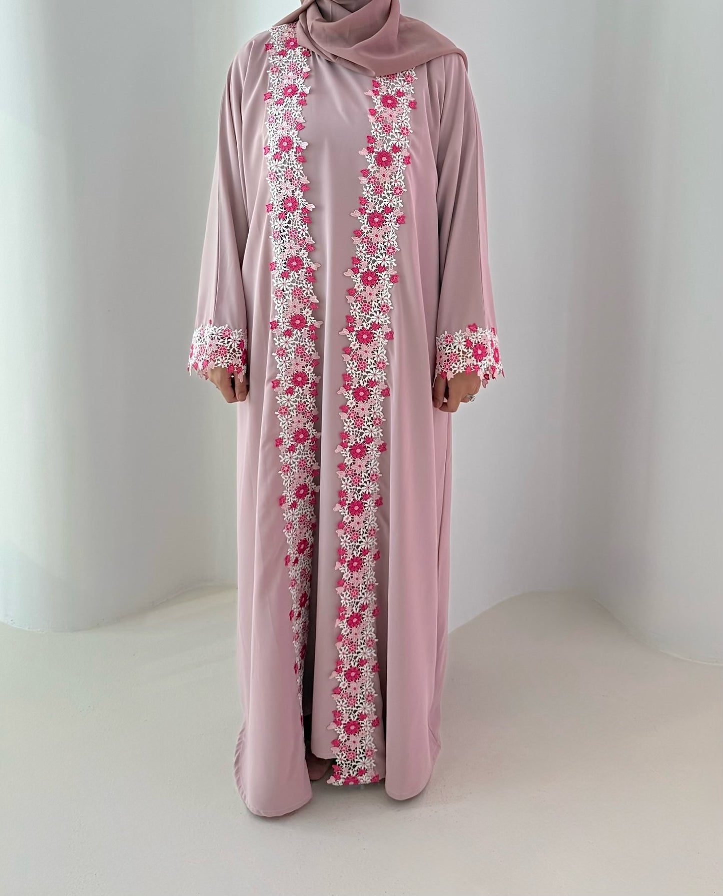 SAJYA BLUSH FLORAL ABAYA